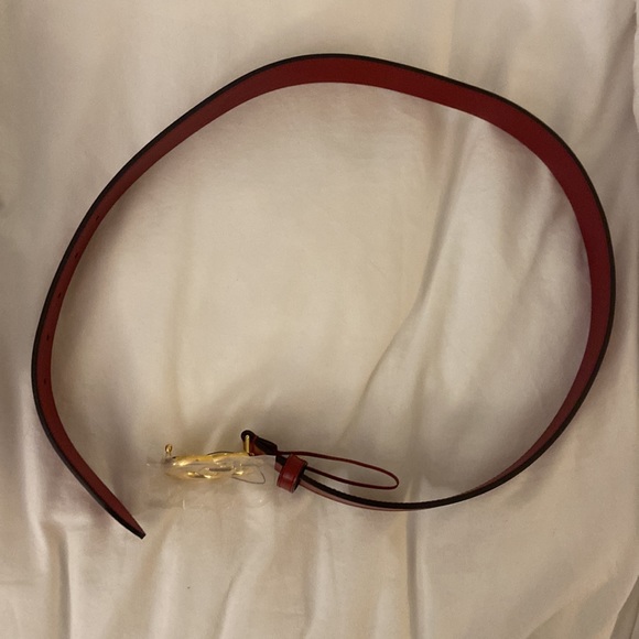 Never worn gucci size 80 red belt - Picture 4 of 6